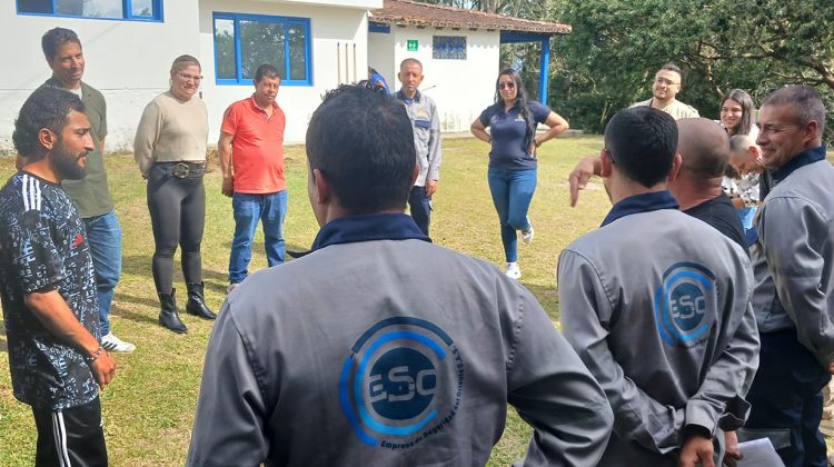 Con una gran  jornada académica y recreativa  socializamos los diferentes  procesos a todos nuestros colaboradores.