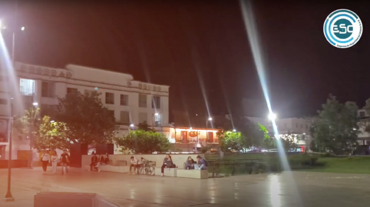 Así quedó nuestra Plaza de la Libertad con la instalación  de nuevas luminarias LED para el disfrute de propios y extraños.